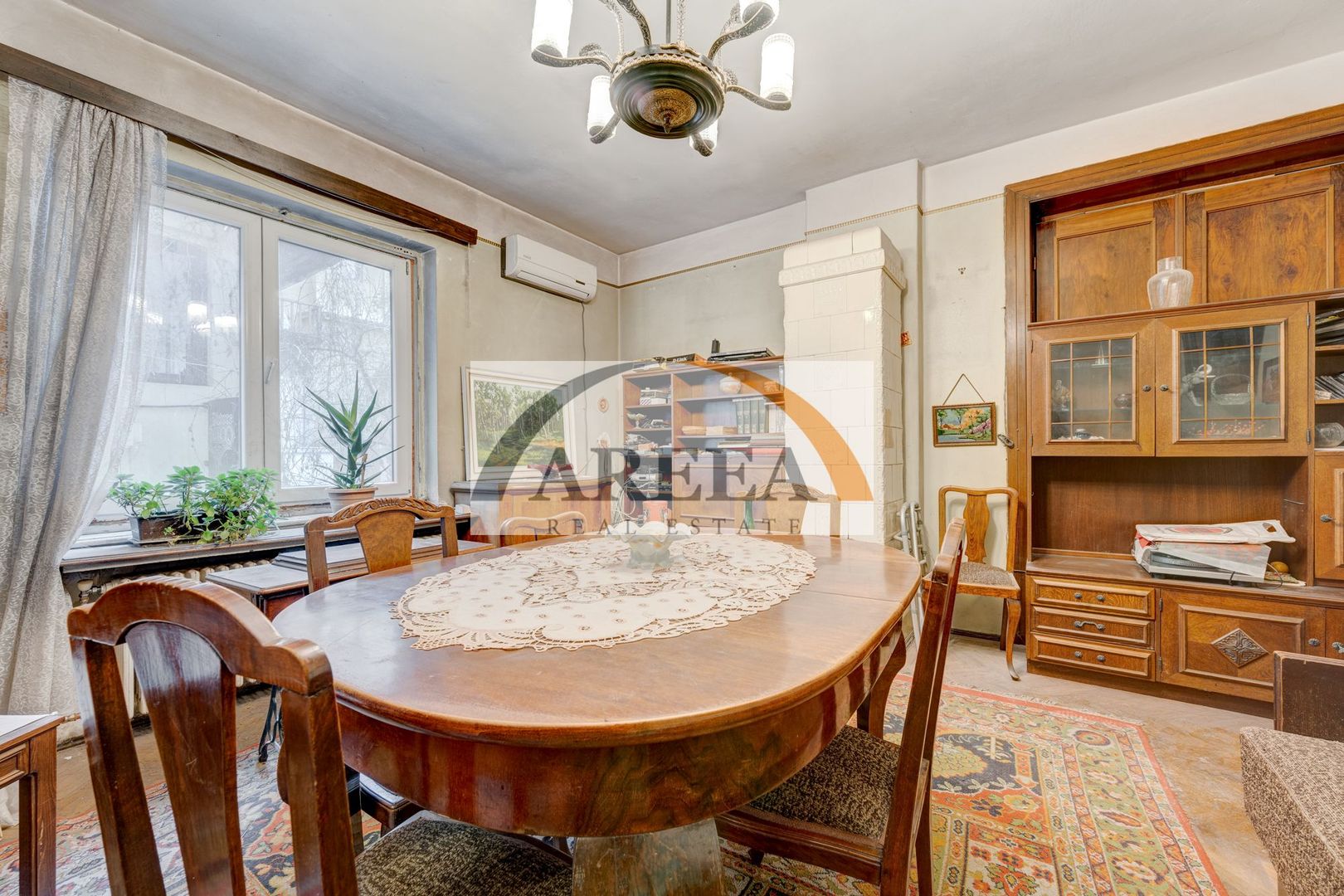 Ultracentral - zona Polona - 3 camere cu dependinte si GARAJ propriu - Poză 2