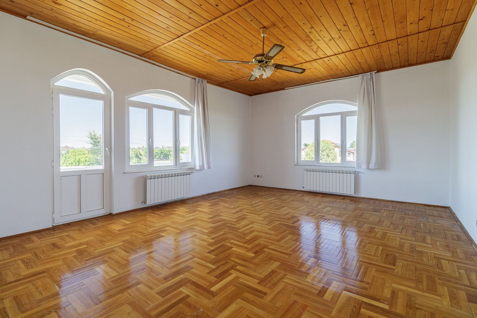 Domeniu privat 5.000 mp, cu reședință de 625 mp și piscină, Corbeanca - Poză 10