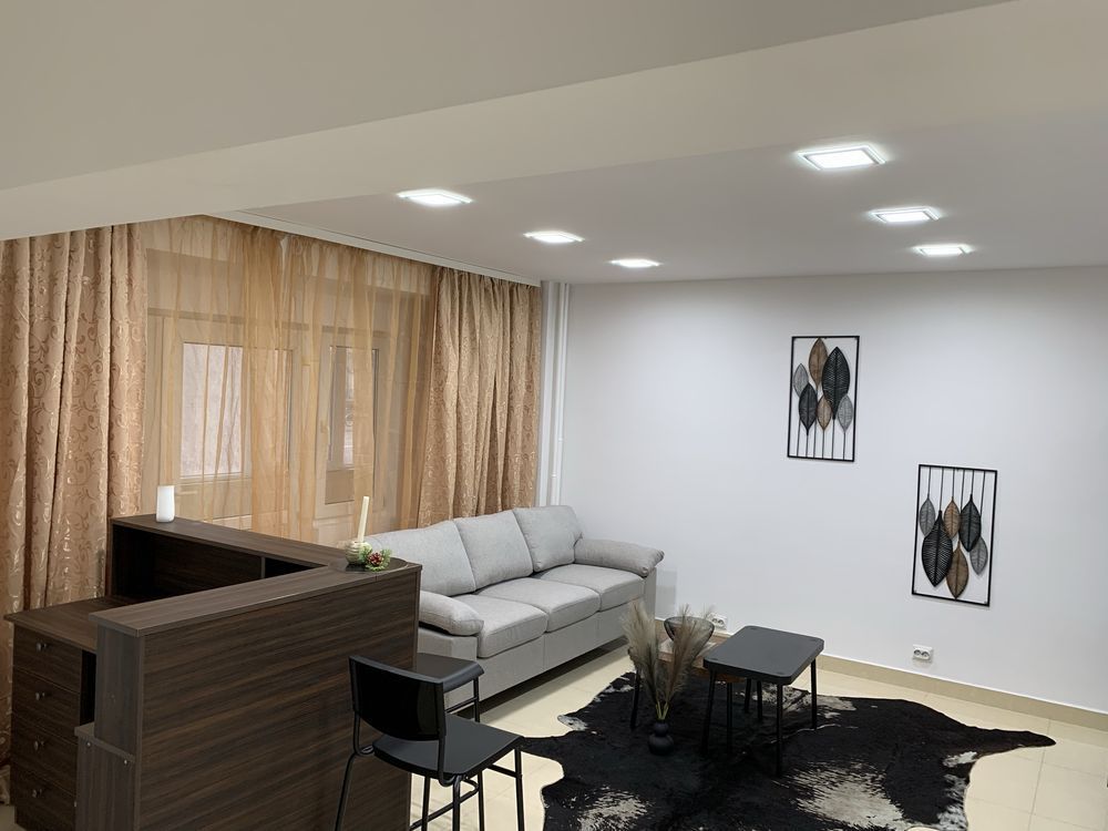 De închiriat 3 camere Timpuri Noi - Poză 1