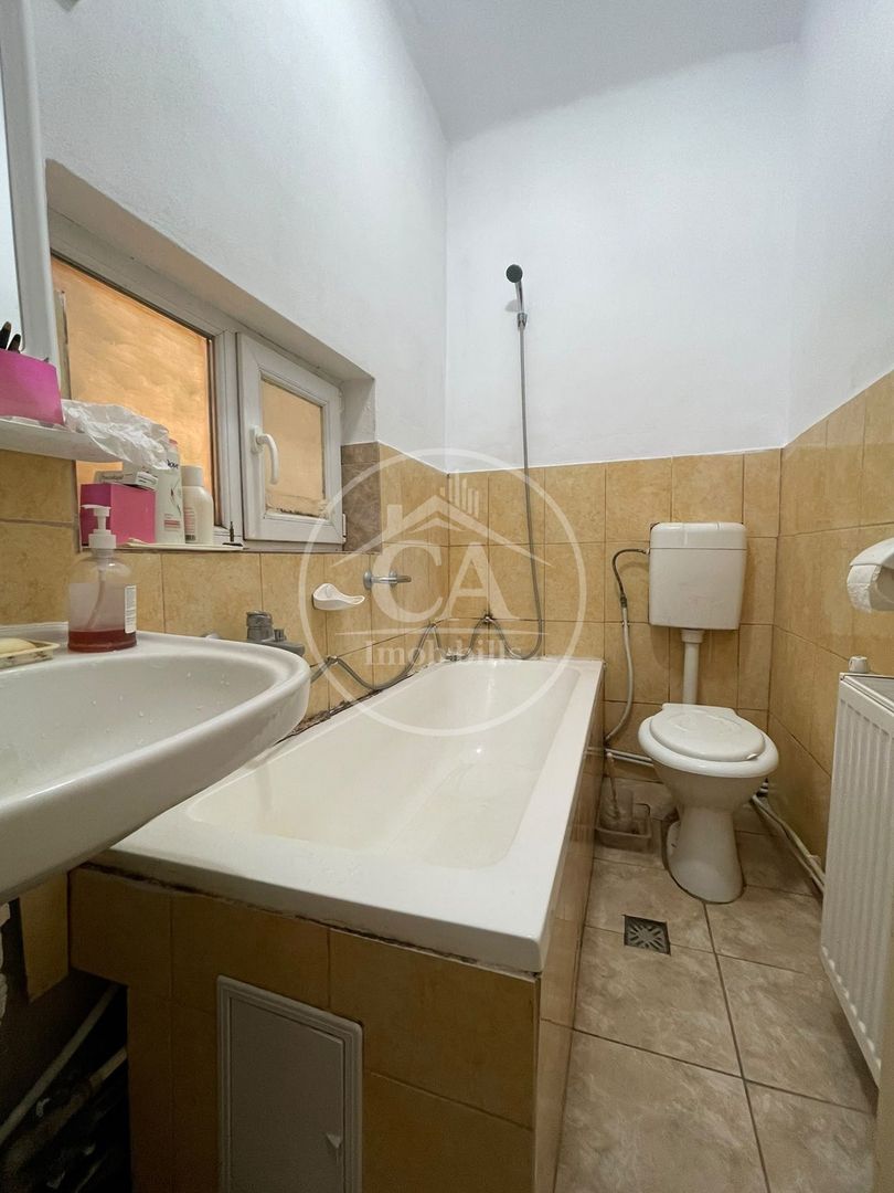 Casa de vanzare cu 4 camere in zona Nufaru,  Oradea - Poză 25