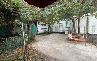 "Casa bunicii" pe un lot de teren de 307 mp - Poză 2