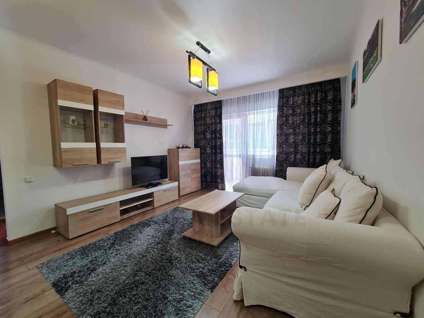 Apartament 3 camere 100 mp utili 2 bai 2 balcoane etaj 2 zona Centrala - Poză 2