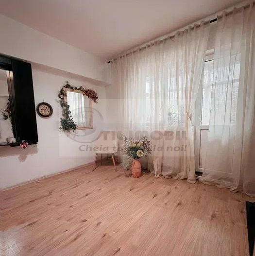 Ap decomandat 3 camere – Tătărași, 75 mp, locație excelentă 140000 EUR - Poză 2