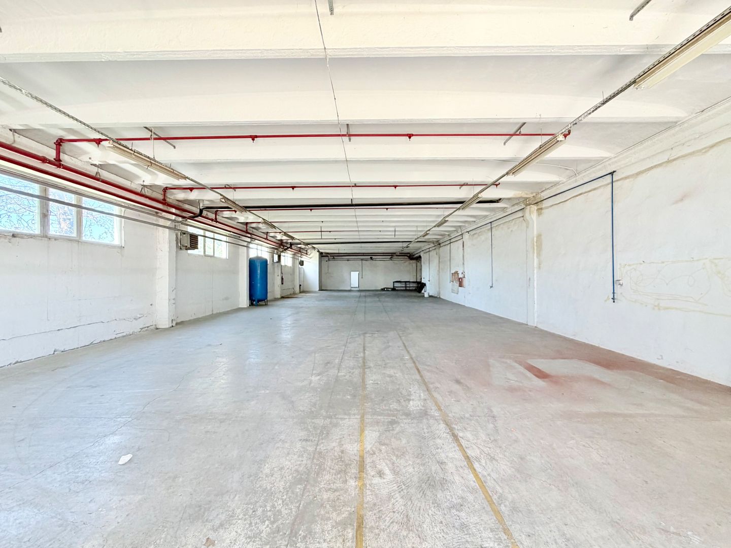 Hală industriala, 600 mp, Sannicolaul Mic, aproape de autostradă și centură - Poză 1