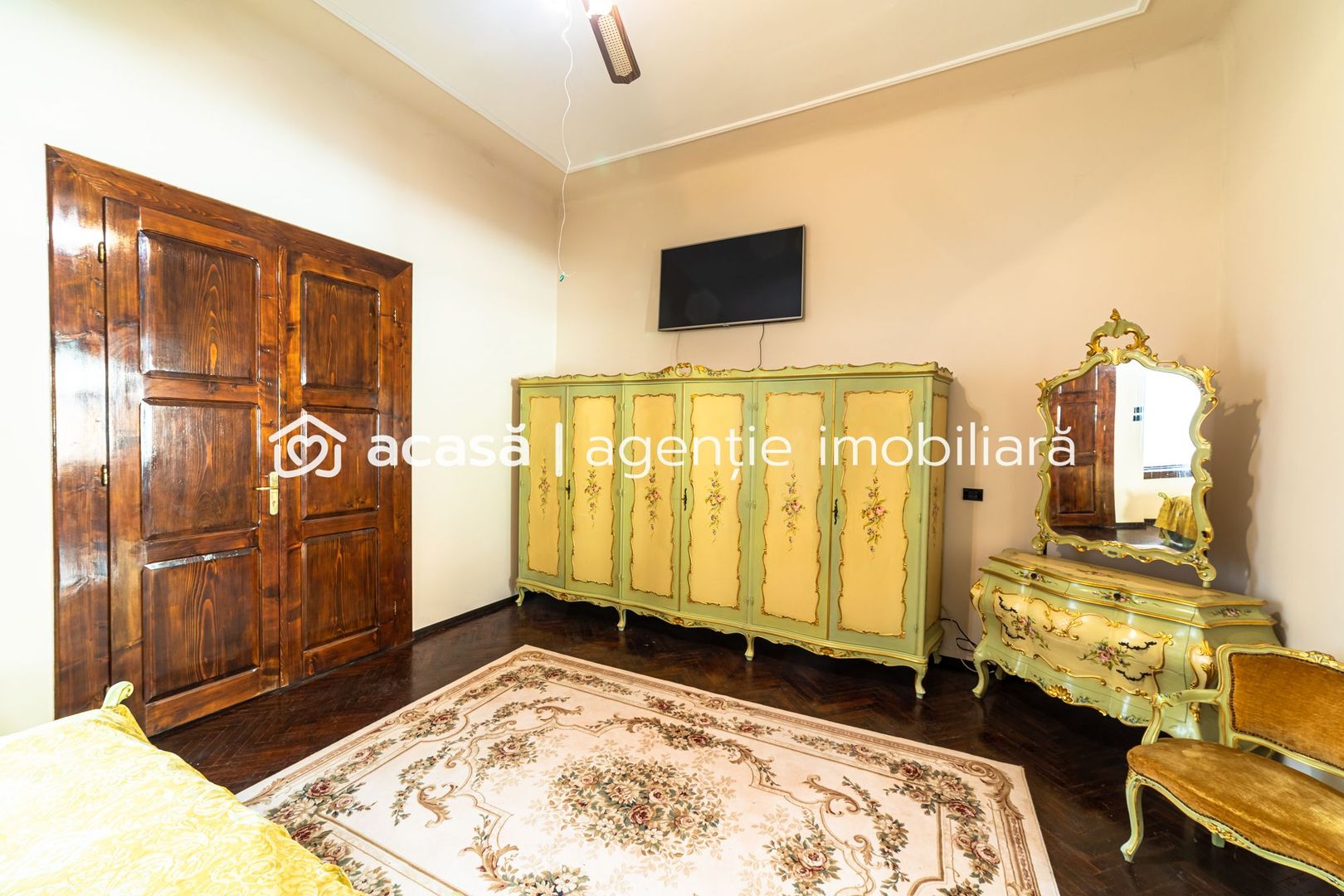 Apartament spațios cu 4 camere situat Ultracentral - Poză 4