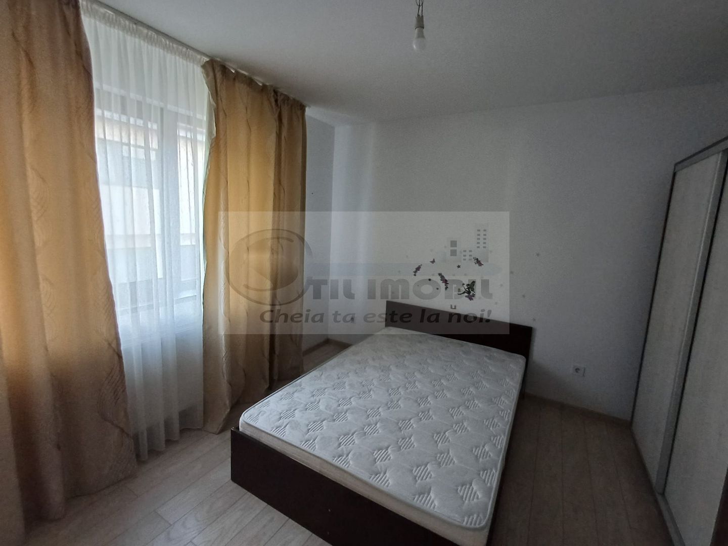 Casă 4 camere – 115 mp, cu teren 100 mp – Valea Adanca-850 Euro - Poză 22