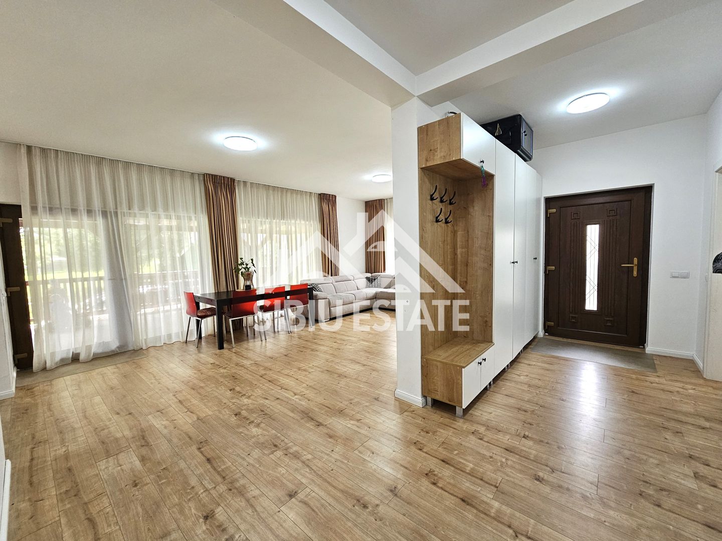 Casa 6 camere, teren 1000 Sibiu Tocile - Poză 5