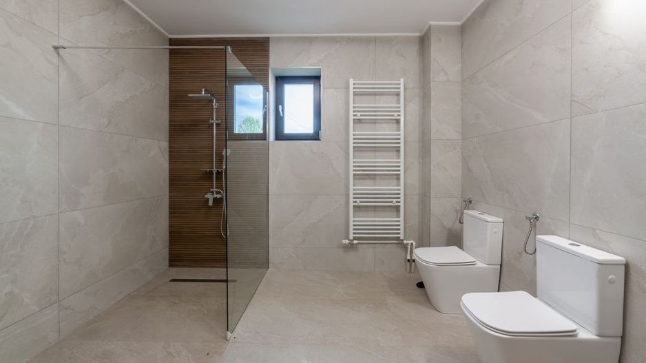 Casă spațioasă cu 8 camere - Pitești - 0% Comision - Poză 14