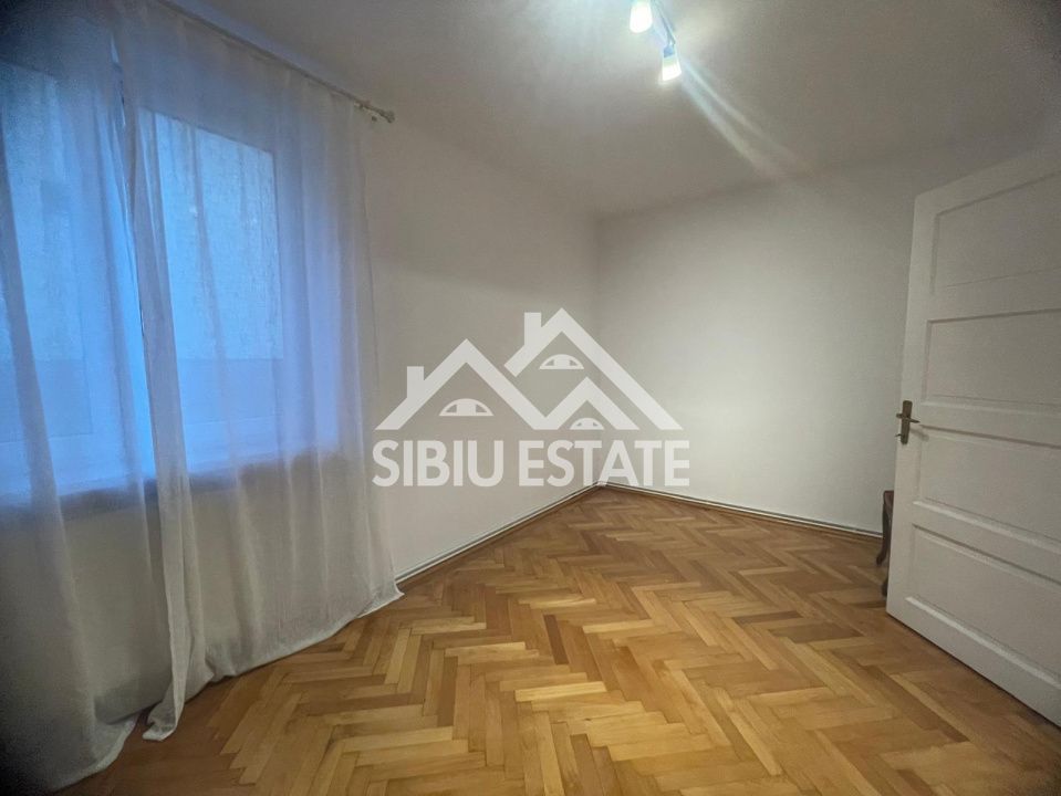 Apartament de vanzare cu 3 camere, balcon, etaj 1 -Zona Calea Dumbravii - Poză 10