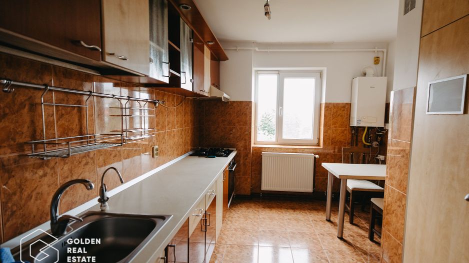 Apartament cu 4 camere, complet utilat și mobilat, zona Vlaicu - Poză 7