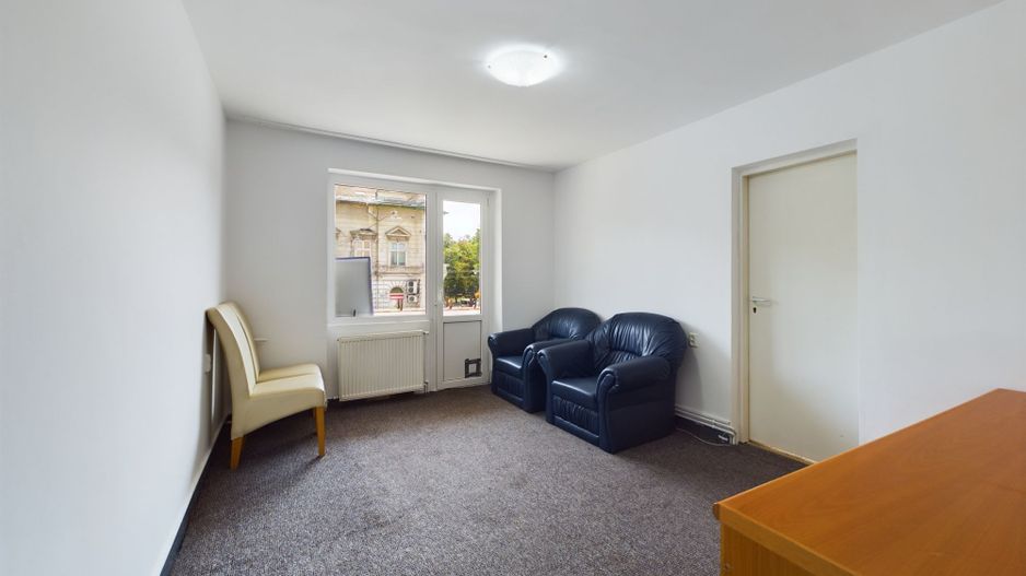 Apartament ultracentral pe B-dul Revoluției - Poză 4