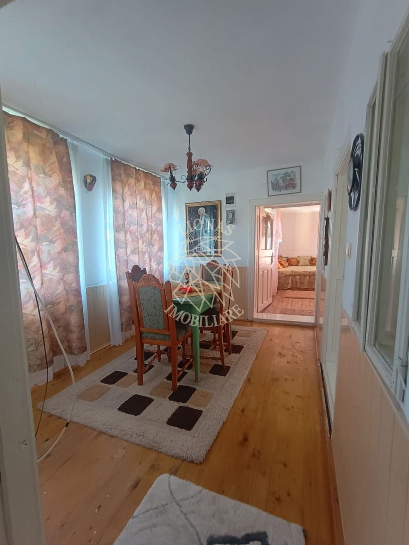 Casa 4 camere, 2 anexe-teren 43 ari cu livada-Feleac 26 km de Bistrita - Poză 1