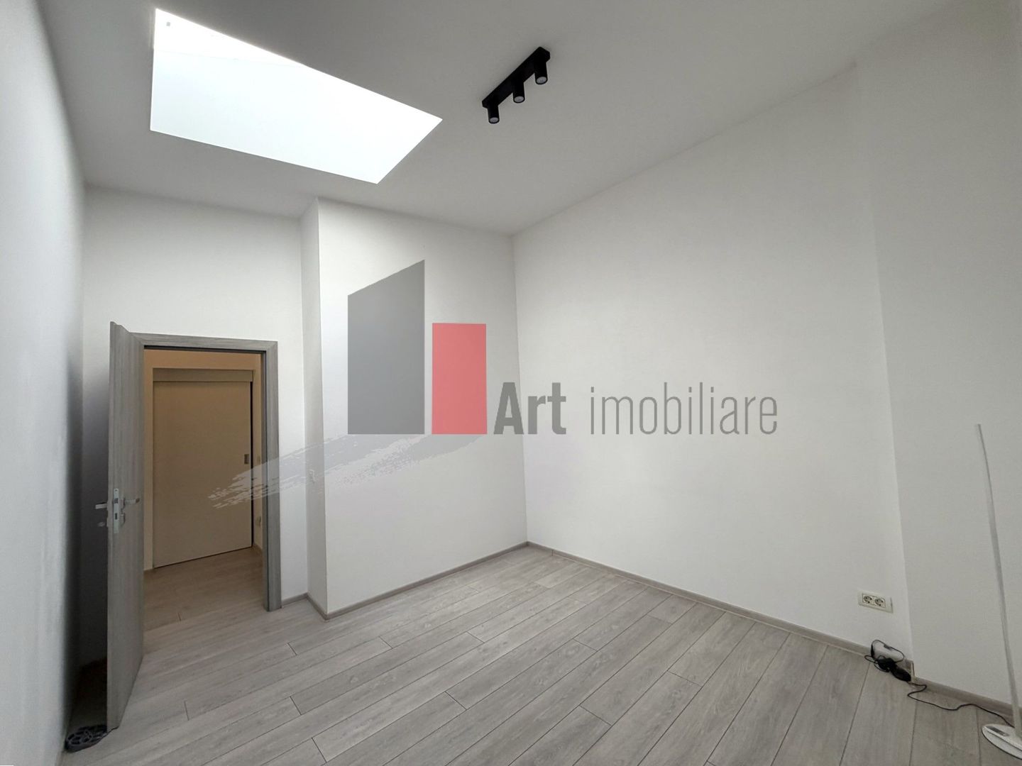 Apartament 3 camere tip Duplex - zona Calea Calarasilor/Popa Nan - Poză 18