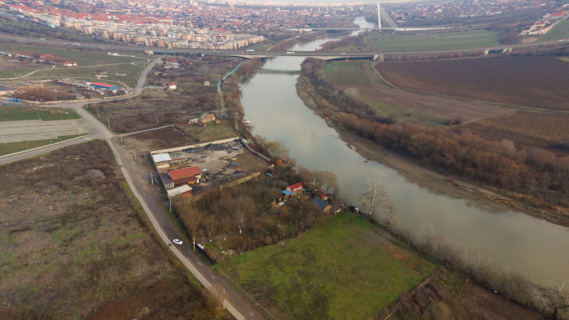 Teren intravilan 2.600 mp pe Malul Mureșului Alfa - Poză 12