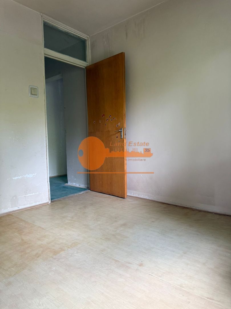 Apartament 4 camere decomandat – Rahova, Șos. Sălaj – Etaj 1 / 4 - Poză 7
