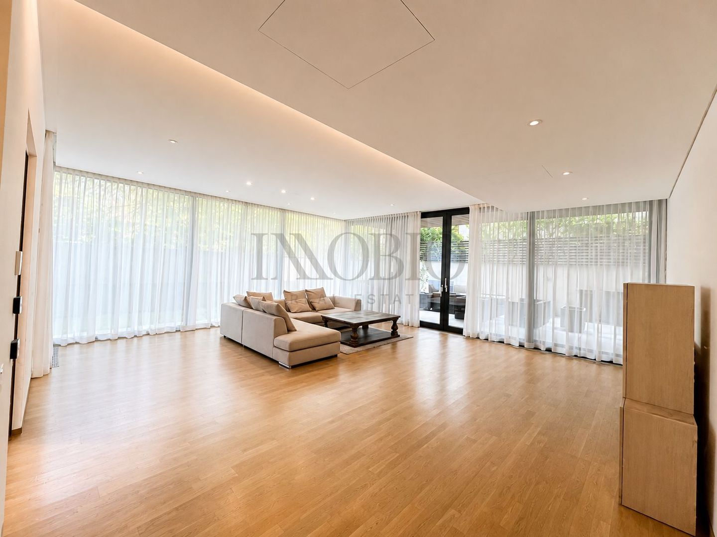 Apartament 4 camere cu curte generoasă - Poză 4