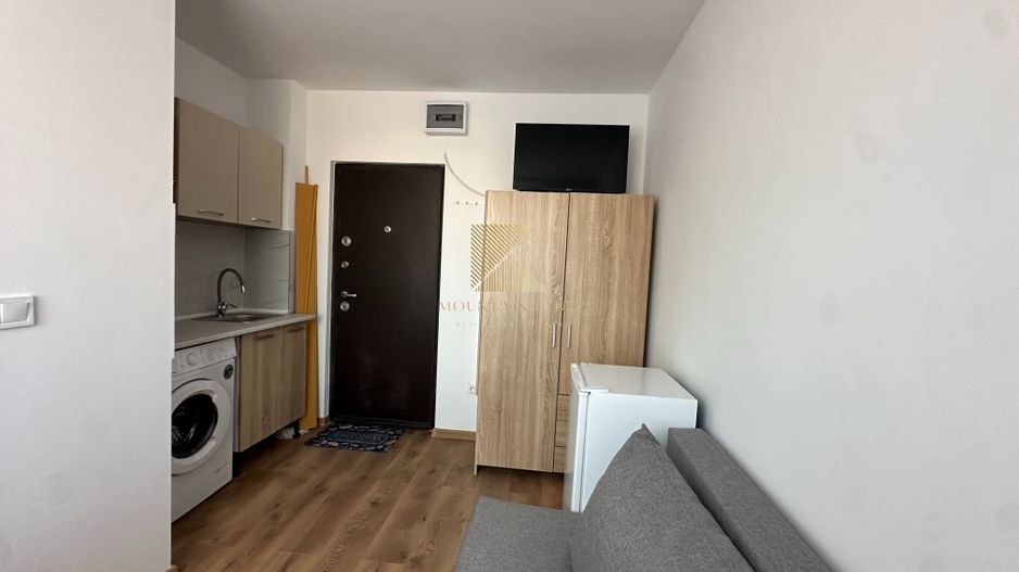 Camera cu baie, renovata complet, Str. Serii 2, prima inchiriere - Poză 1