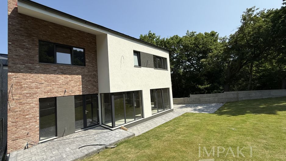 Case cuplate la liziera padurii , ideale pentru 2 familii ! - Poză 38