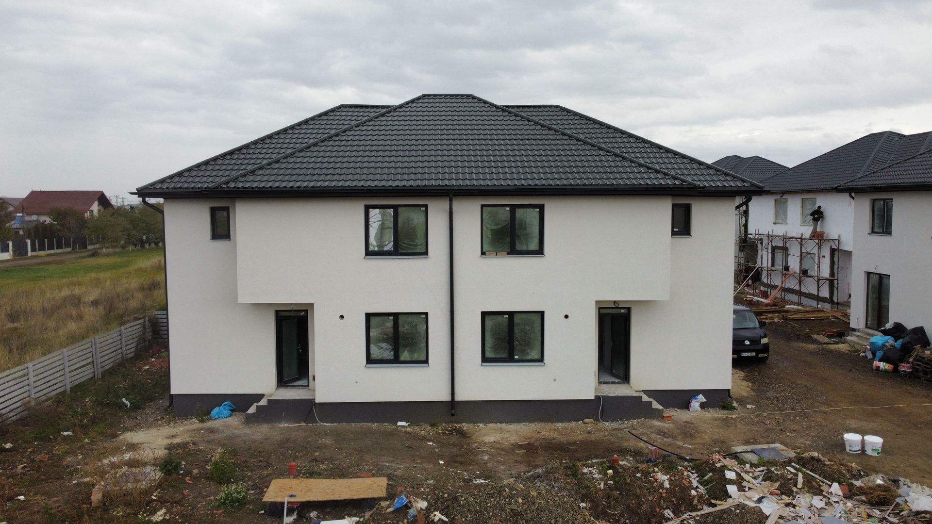 DE VÂNZARE – DUPLEX MODERN ÎN CARTIERUL IZVOR - Poză 1