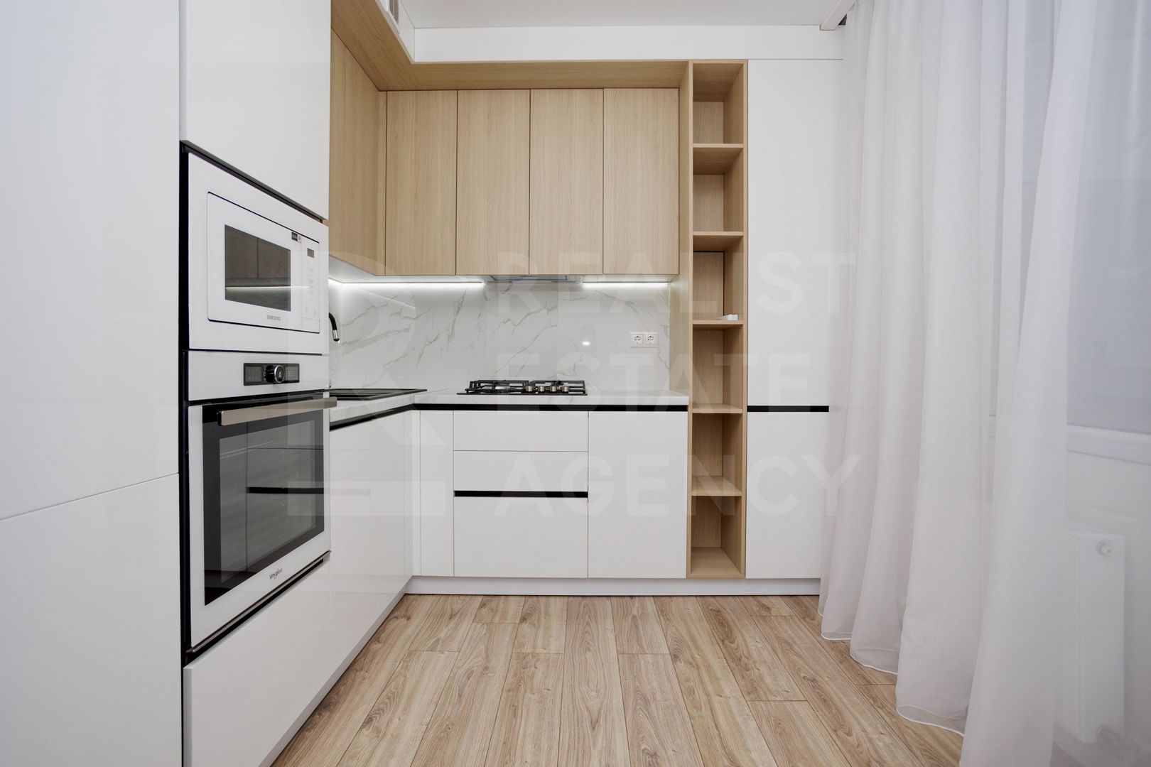 Vânzare, apartament, o cameră, bd. Renașterii Naționale, Centru - Poză 3