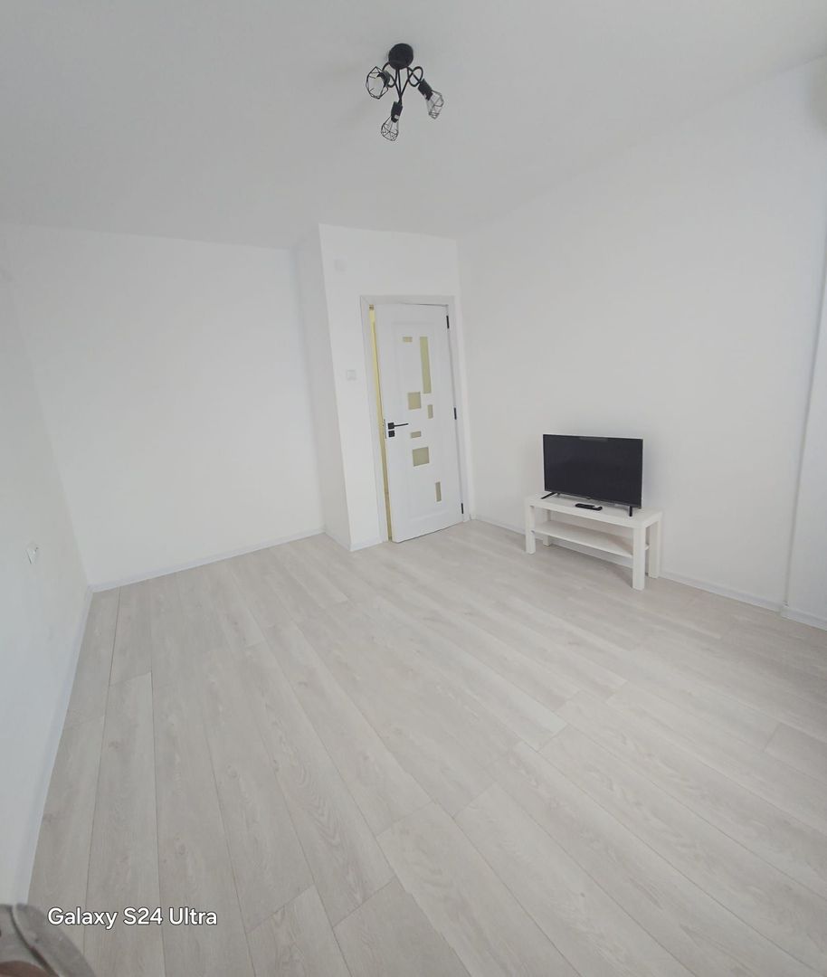APARTAMENT 2 CAMERE RENOVAT COMPLET - Poză 1