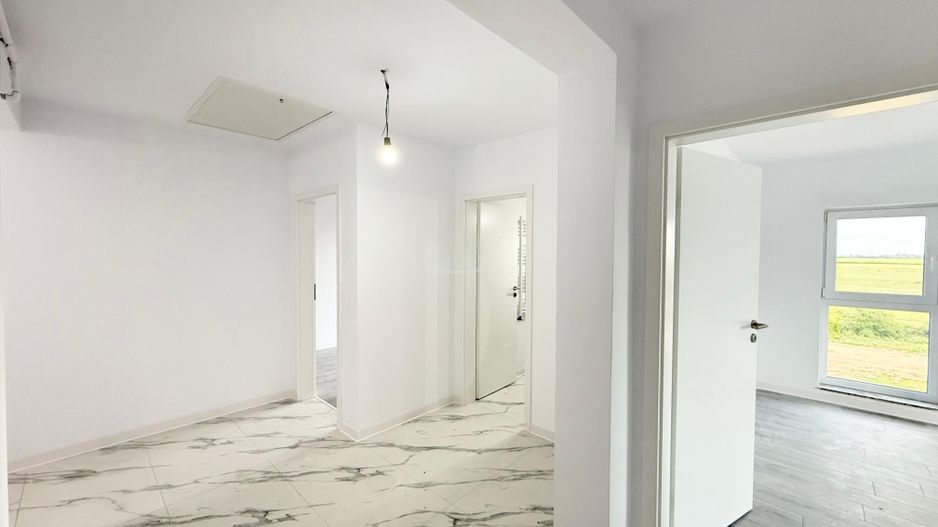 Bloc FINALIZAT la asfalt. Decomandat. Loc de parcare. - Poză 9