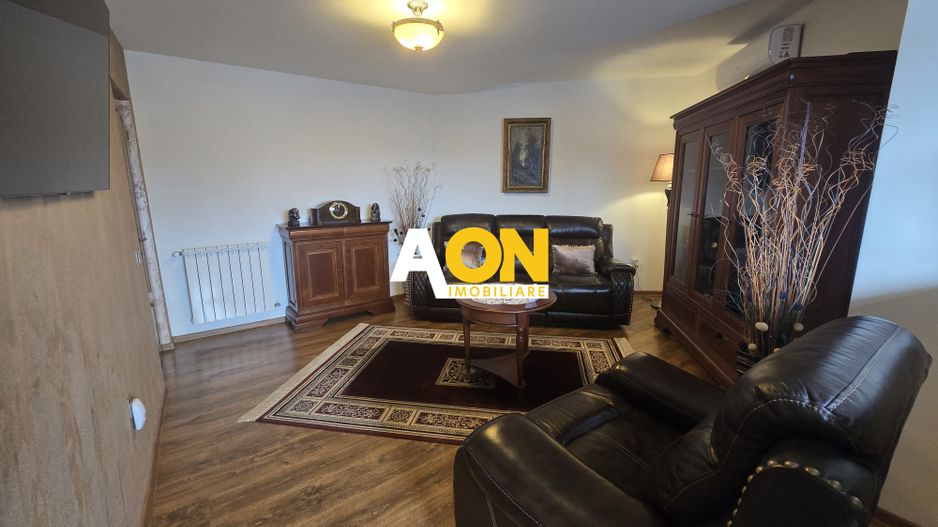 Apartament 2 Camere M-uri, Vedere spre Catedrala, Complet Renovat - Poză 9