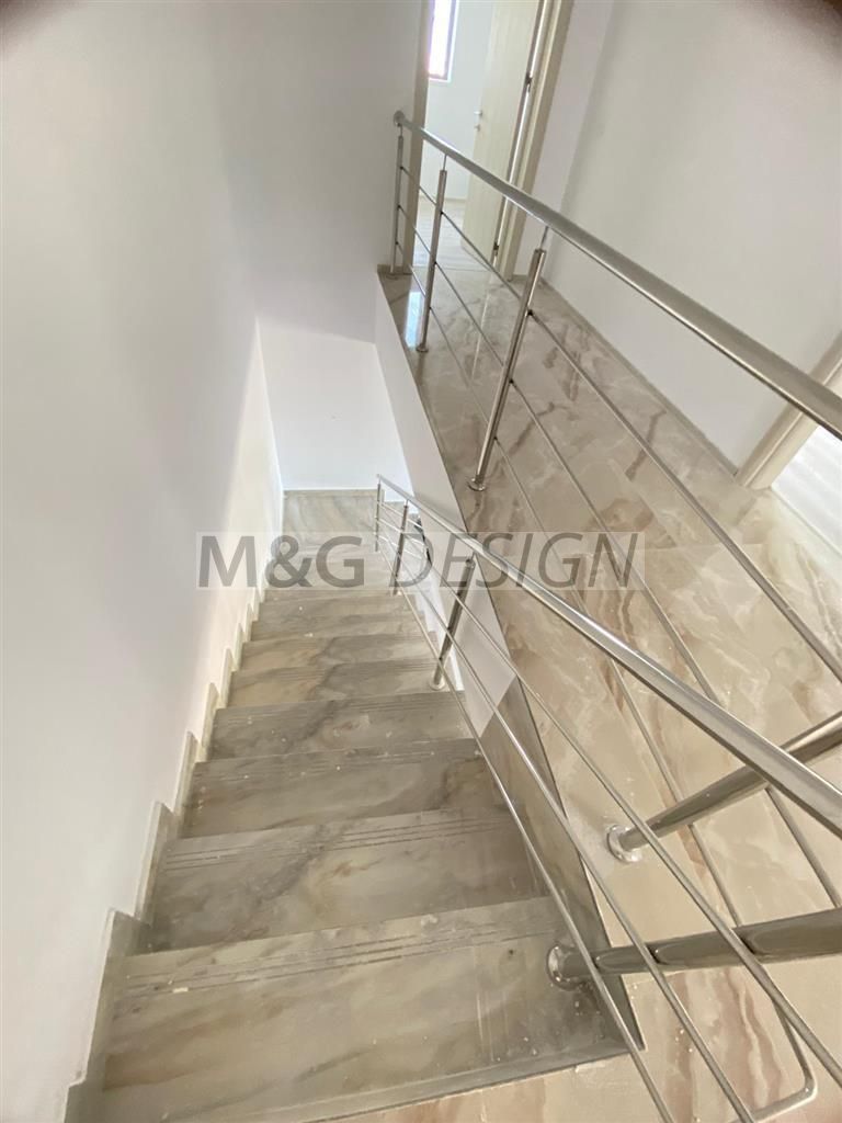 Vand duplex P+E 120mp 3 bai 4 dormitoare Mosnita Noua - Poză 15