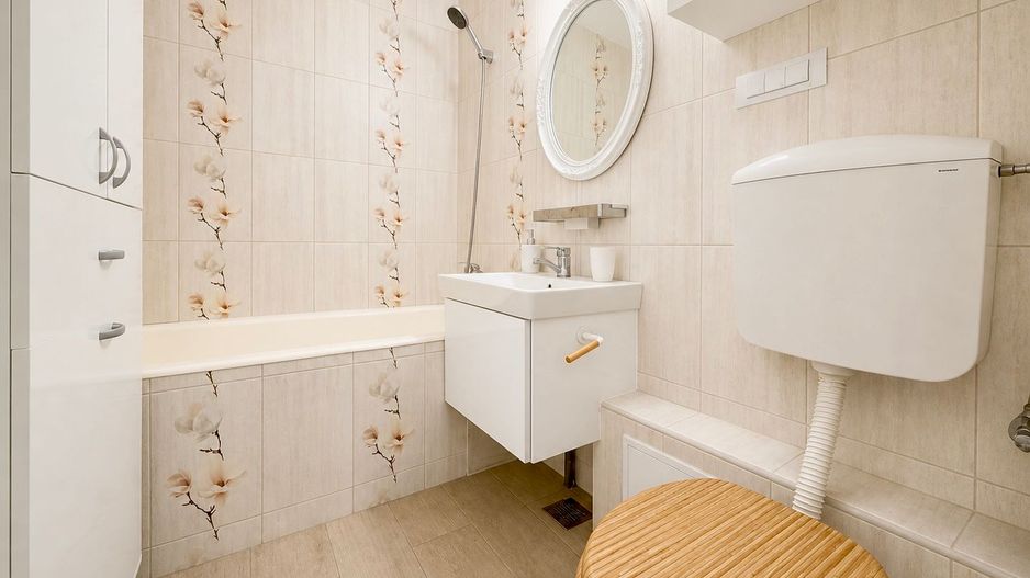 Apartament 2 camere, str. Campia Libertății, amenajat și mobilat - Poză 11
