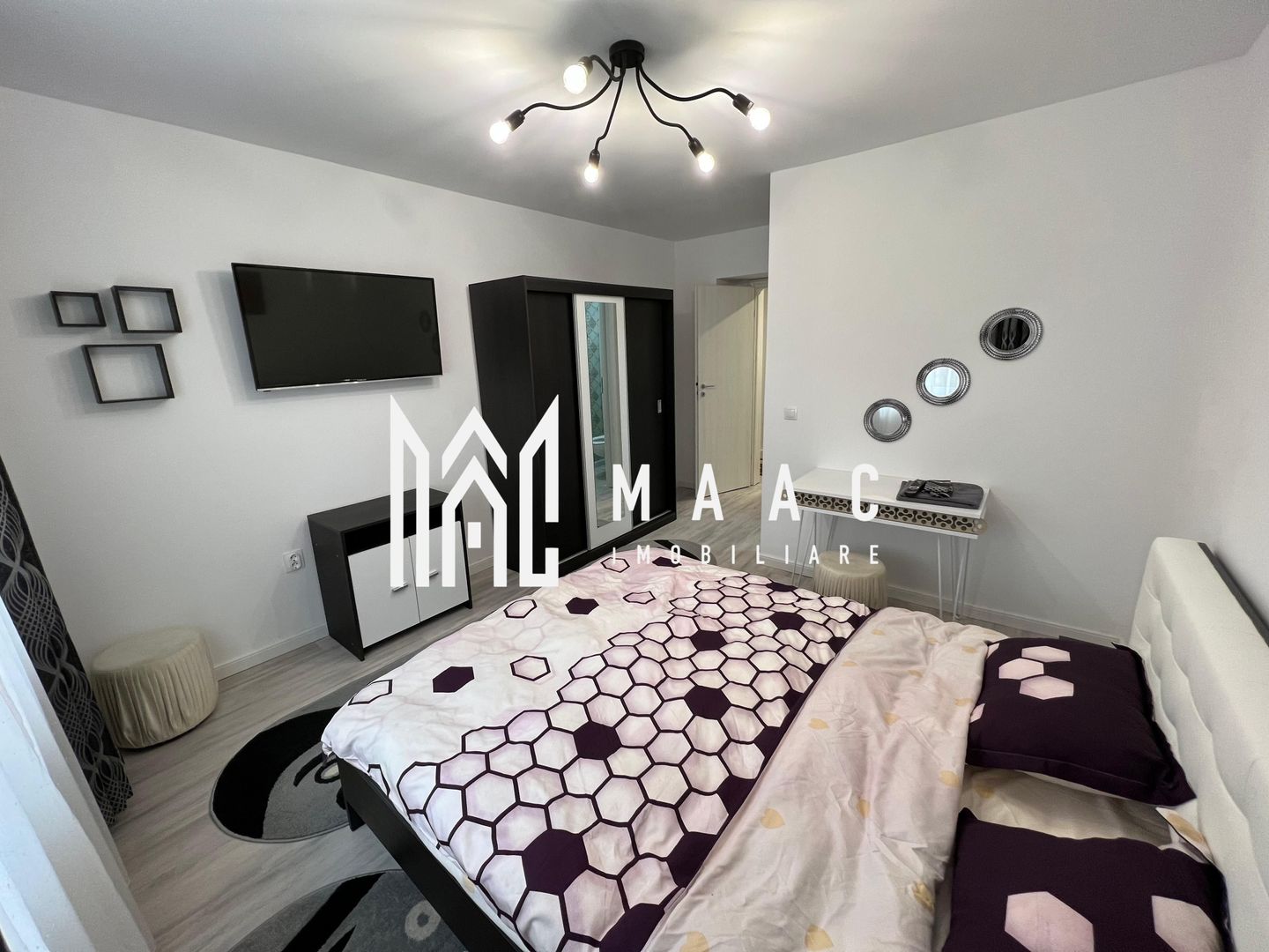 Apartament 3 camere de închiriat | Mihai Viteazul, Sibiu | 2 băi - Poză 1