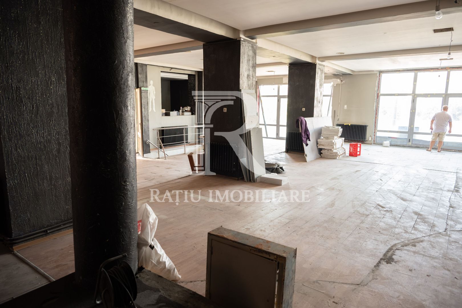 Spatiu Comercial | Etajul 1 + Mansarda | Decebal | 300 mp | Oradea - Poză 9