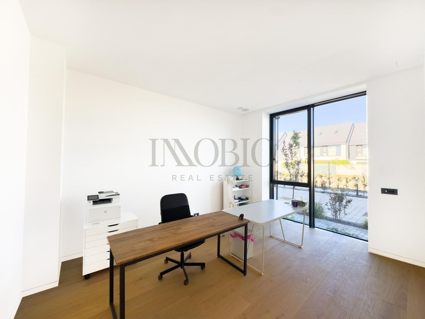 Vila 6 Camere | Piscina | Smart Home | Panouri Fotovoltaice - Poză 14