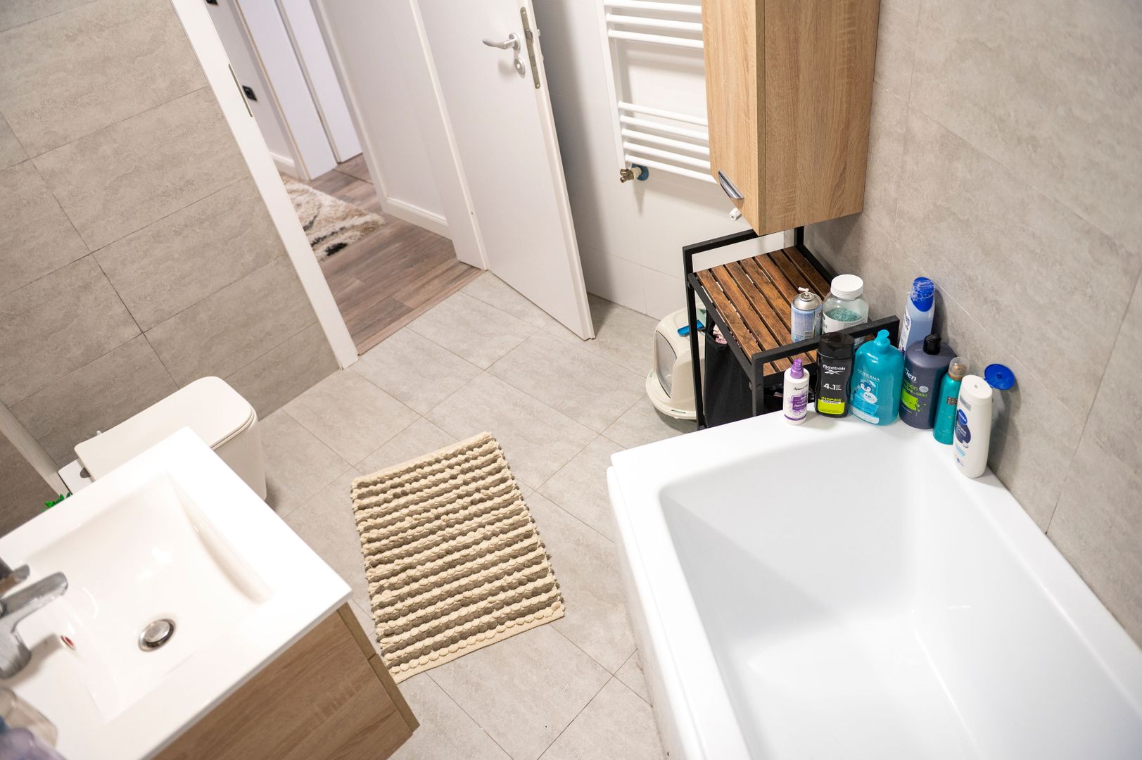 Apartament cu 3 camere si terasa de 49mp, Tomis Nord- Constanta - Poză 17
