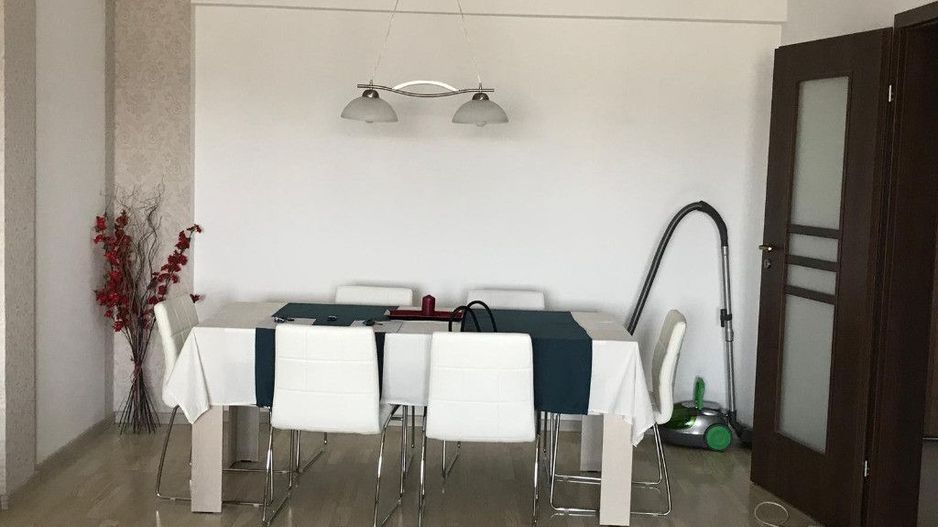 Apartament cu 3 camere de inchiriat - Poză 3