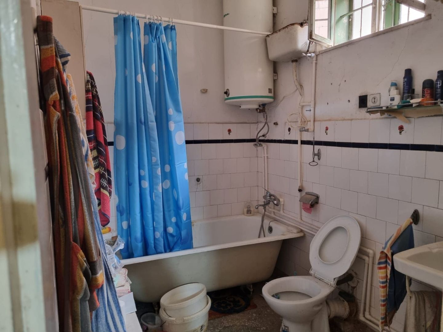 De vanzare casa cu 3 camere in Ciresu - Poză 13