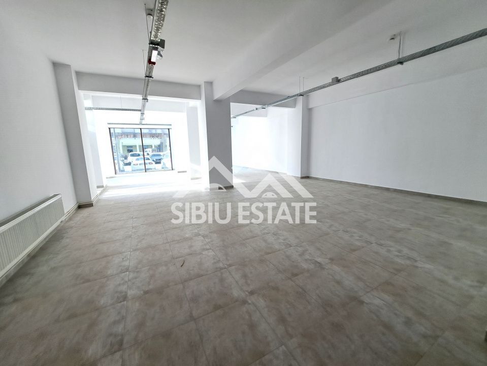 Spatiu comercial vad stradal, vitrine - Poză 3