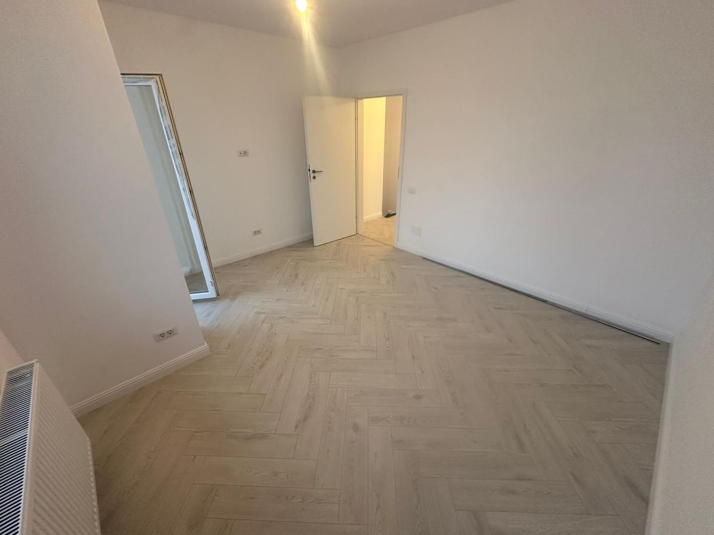 CASA INSIRUITA RIVIERA PARK, PARTIAL MOBILATA, CURTE 150 MP, COMIS 0% - Poză 4