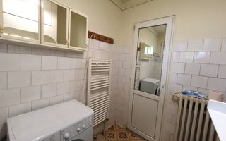 Apartament luminos cu vedere spre biserică, într-un cartier verde și liniștit. - Poză 18