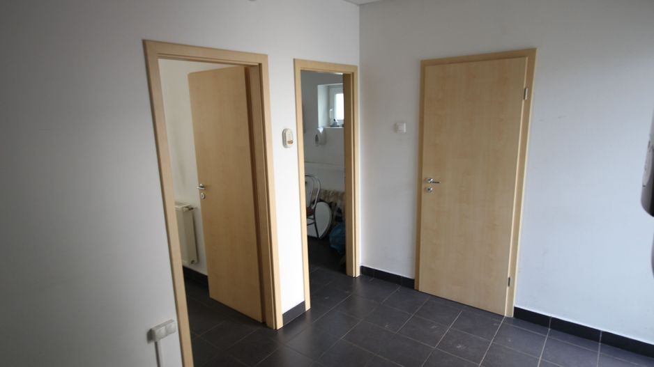 Cladire de birouri, SAD, parcare prorpie, clinica medicala - Poză 19