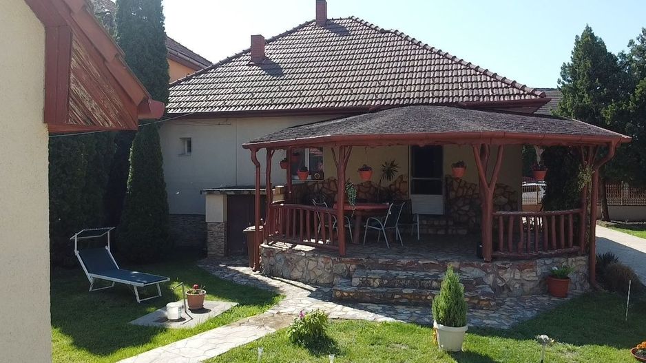 Oportunitate rara: Casa zona Titulescu cu teren generos 37.48 Ar - Poză 5