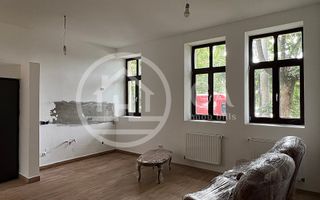 Apartament cu 2 camere de vanzare la curte comuna Subcetate Oradea - Poză 3