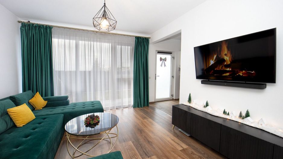 Casă înșiruită de vânzare în Sânpetru | Mobilată și utilată premium - Poză 7