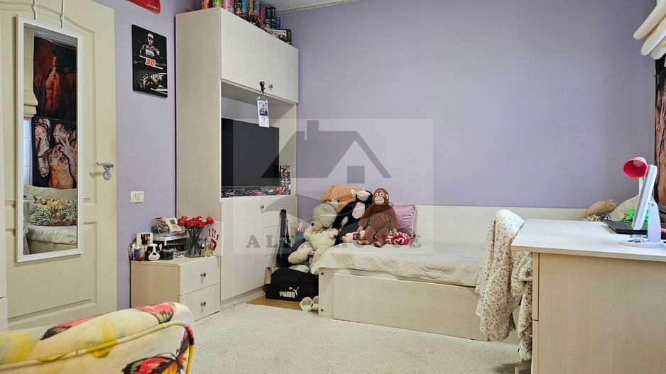 Oportunitate - Apartament cu trei camere in vila, zona Tractorul 70 mp - Poză 16