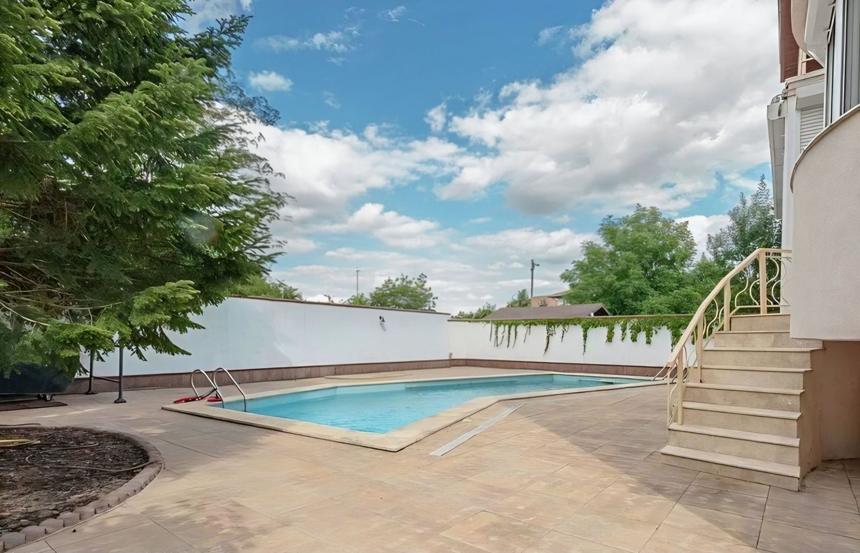 Vilă excepțională cu lift, piscina și teren de 1000 mp | VOLUNTARI - Poză 17