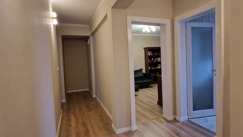Apartament CENTRAL 3 camere Republicii - Poză 1