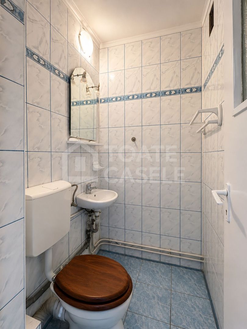 Apartament cu 3 camere, zona Dunarii - Poză 7