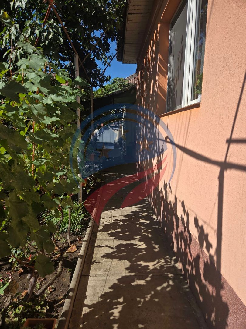 Casă tip duplex de vânzare – 217 mp, teren 897 mp, zona centrală Luduș - Poză 22