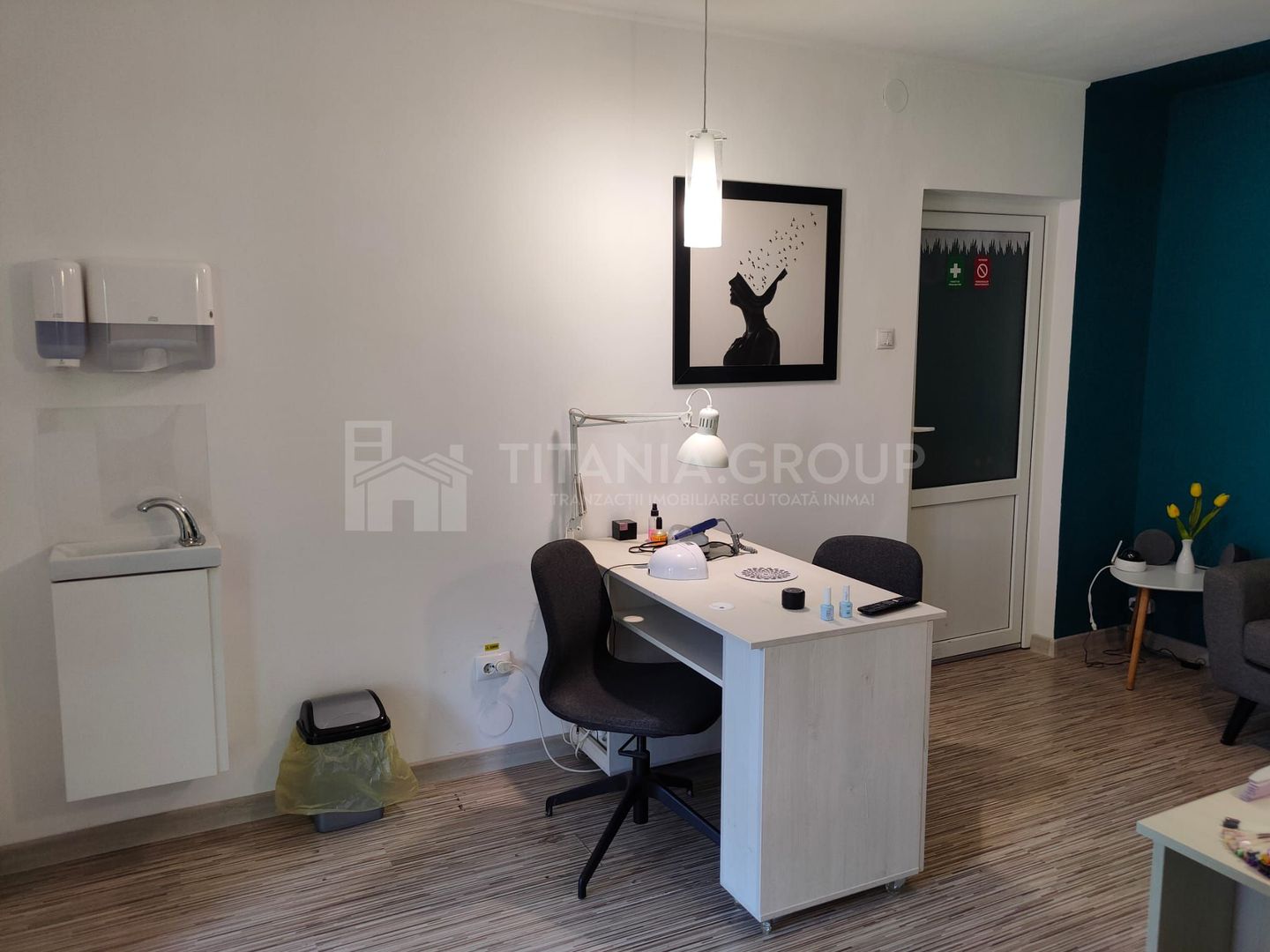 Spatiu comercial, 50 mp + 8 ml vitrina, Florilor, vad pietonal si auto - Poză 7