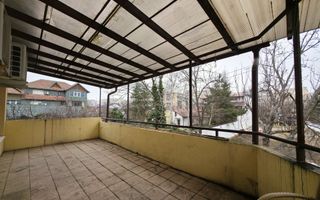 Vilă spațioasă, central, ideală pentru activități comerciale/birouri - Poză 25