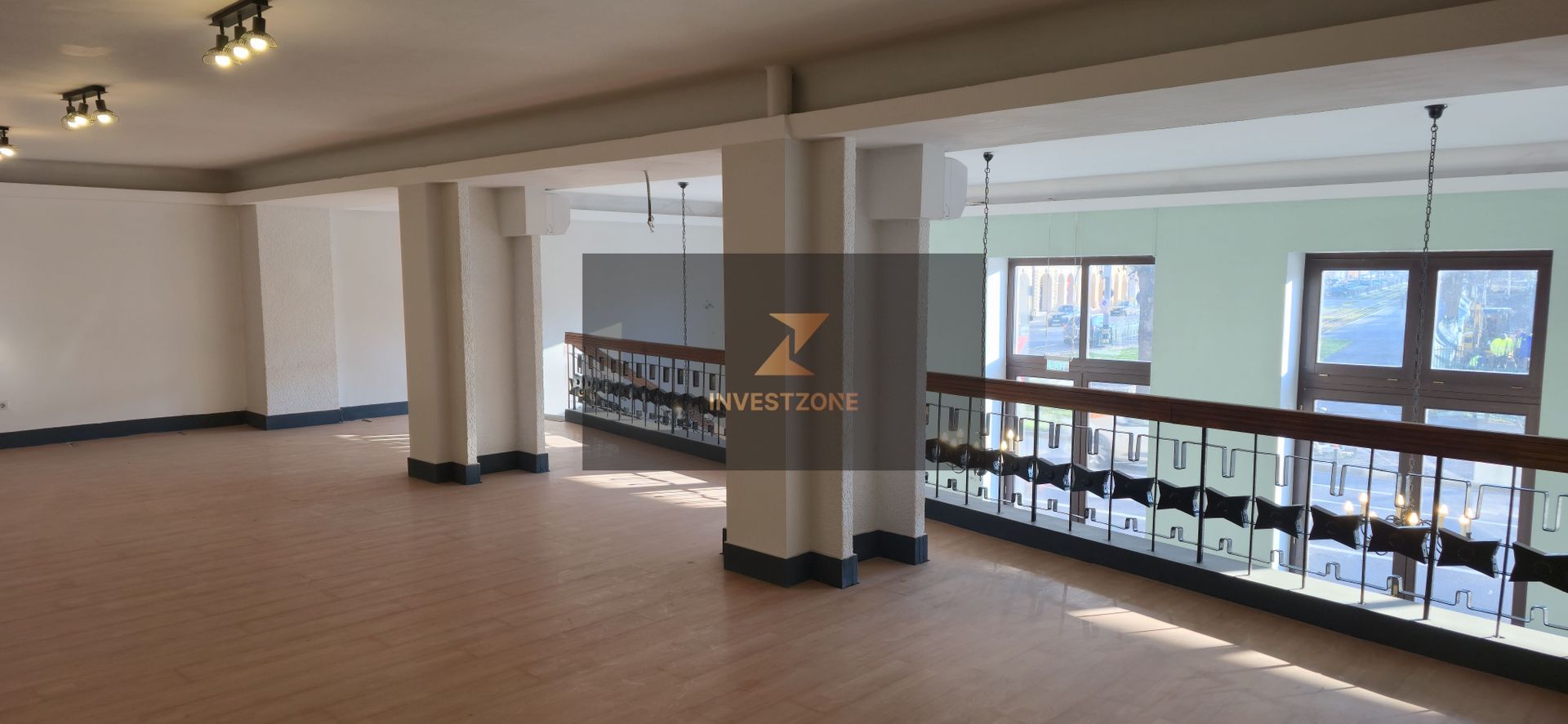 Spatiu comercial 400mp in zona 0-Oradea - Poză 3